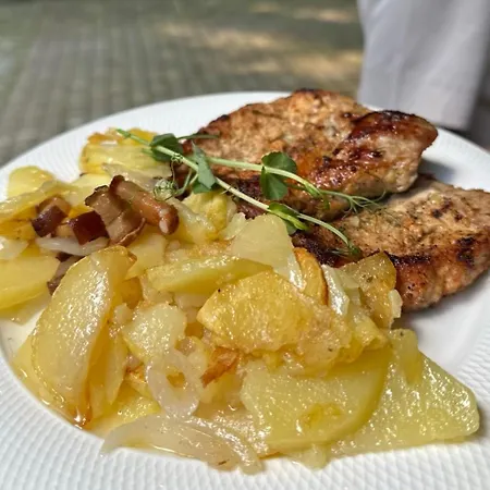 шиповець Szálloda 3*