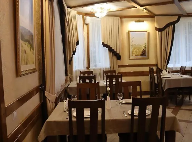 шиповець 酒店 3*