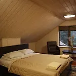 шиповець Hotel